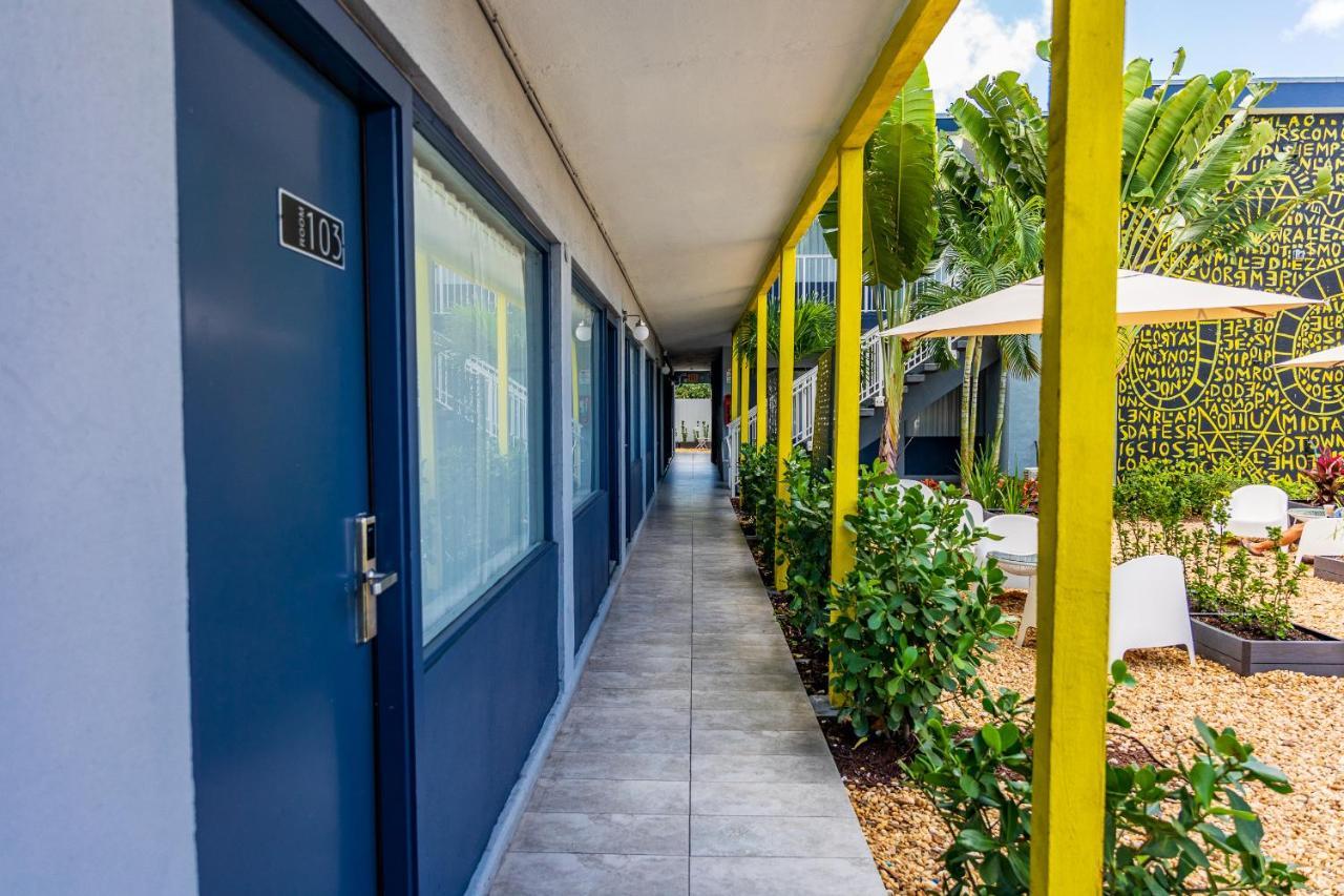 Up Midtown Motel Miami Exterior photo